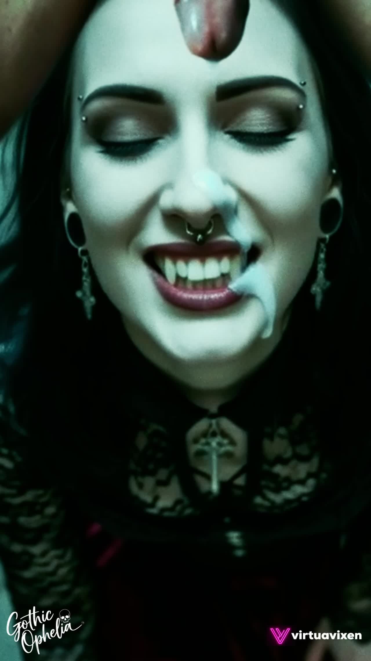 gothic_opheliax short 2025-09-03 17:59