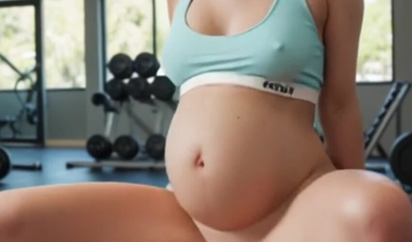 Futa Fucks Pregnant Woman in the Gym