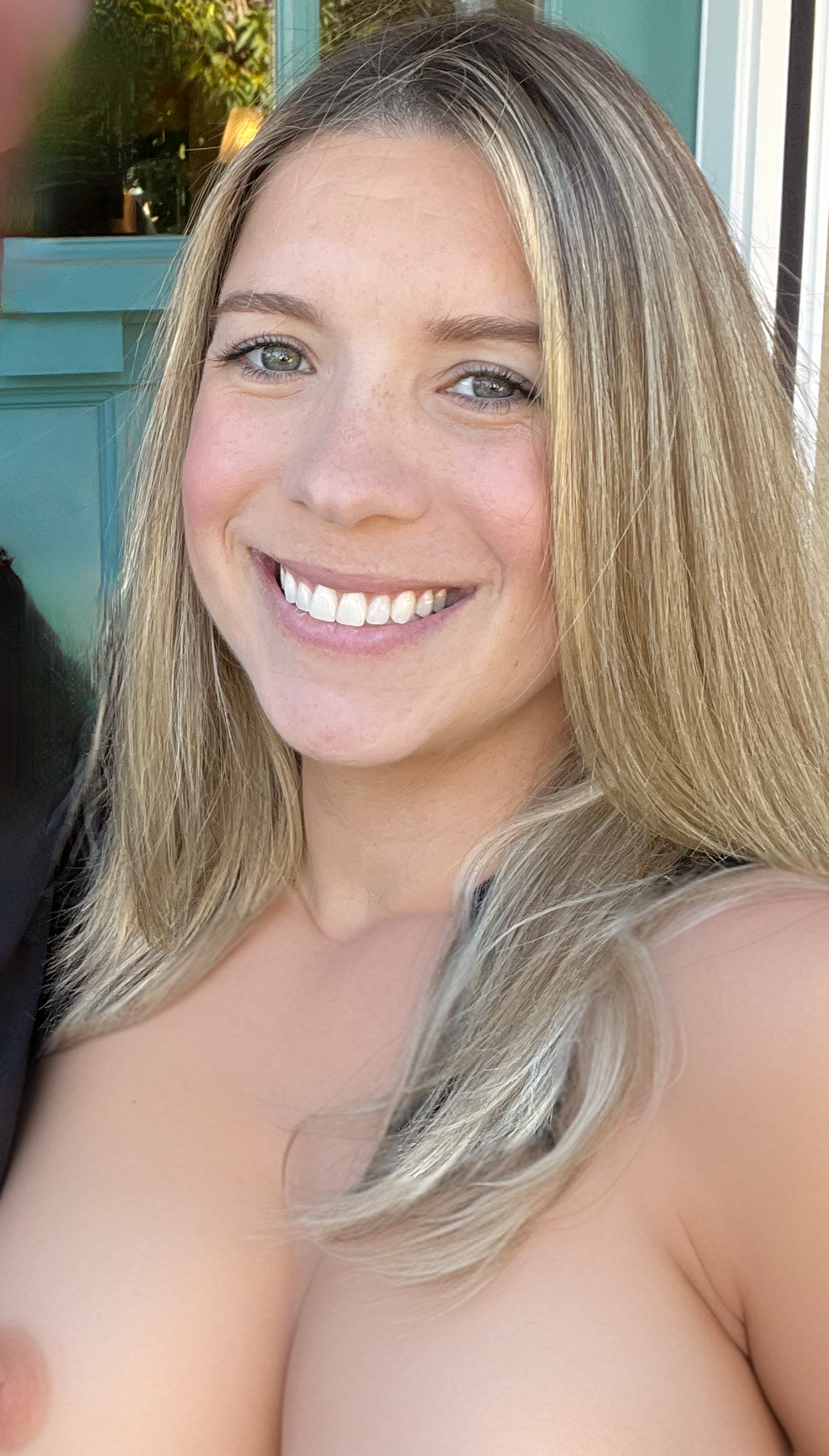 Hot Blonde Twin Close Up Facial
