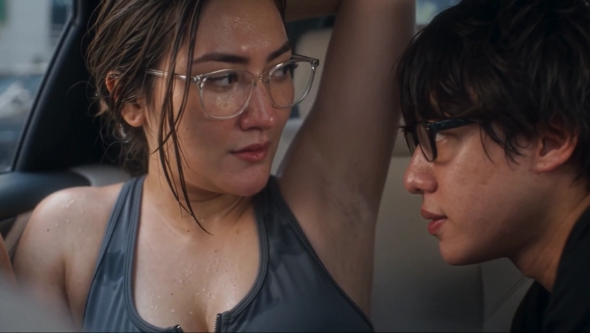 MILF's Revenge: Armpit Sucking for Compensation in Hot Gym Encounter